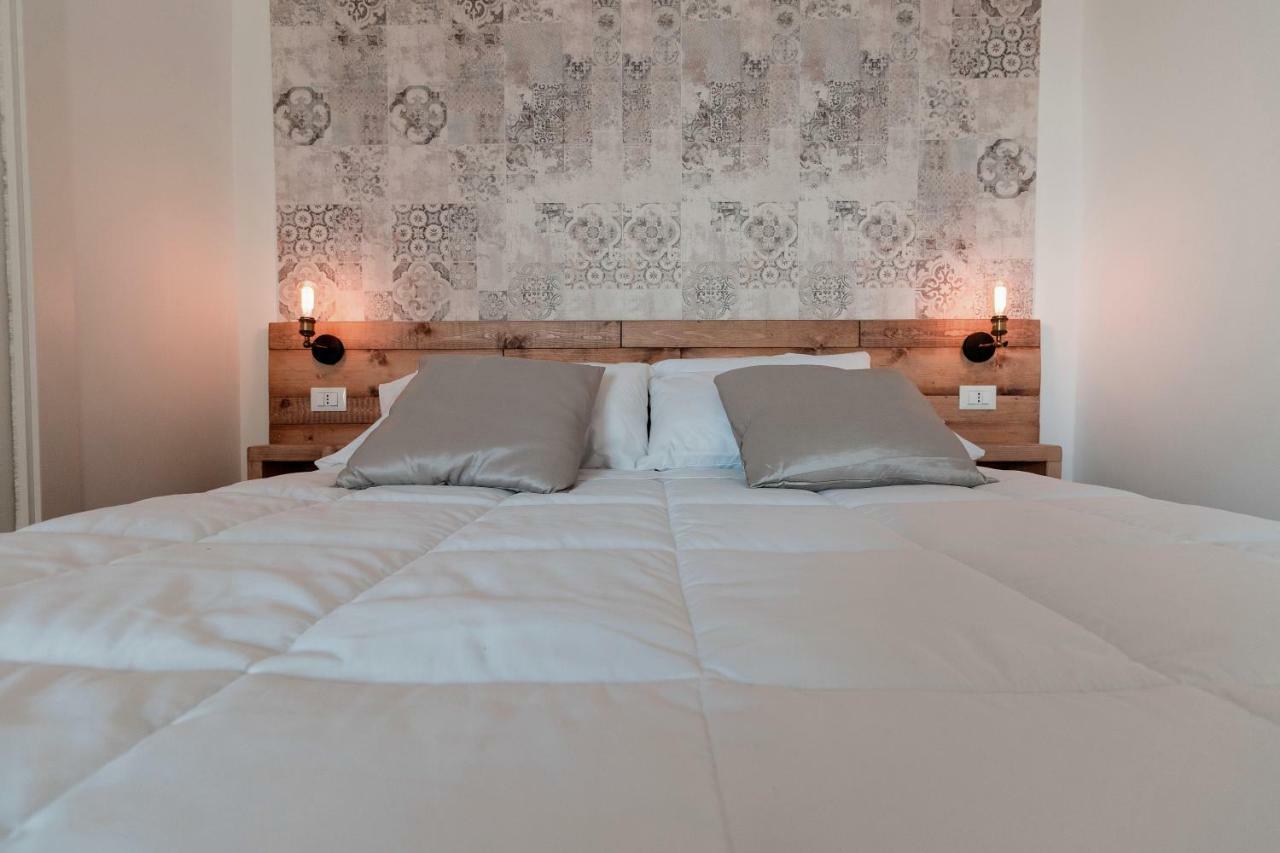 Bed and Breakfast Il Sestante à Gaète Extérieur photo